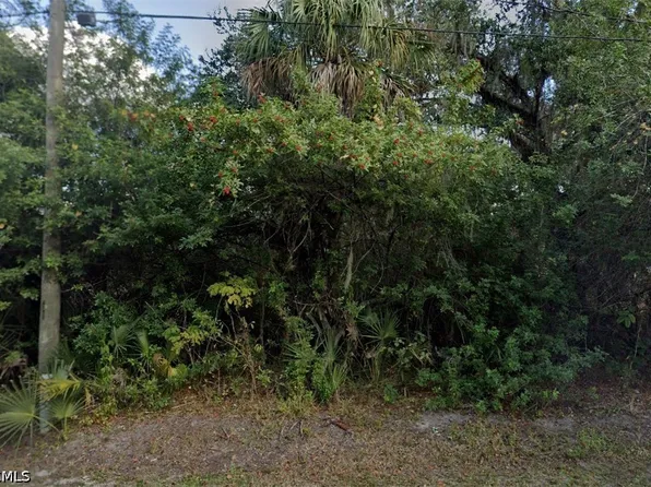 155 S Riverview St, Labelle, FL 33935