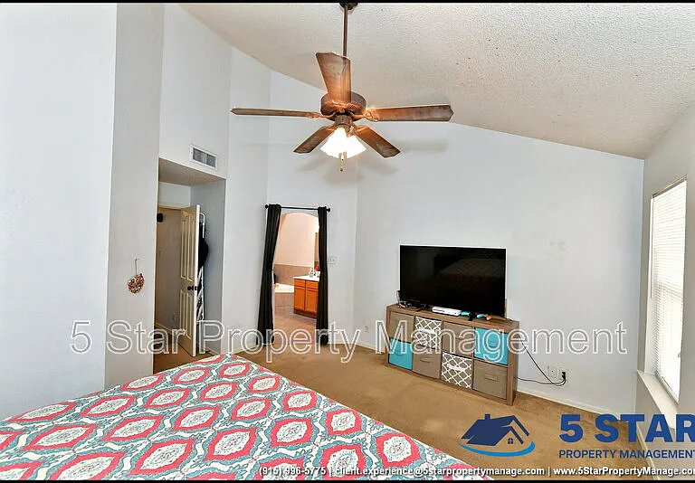 10937 Northview Dr — Photo 25