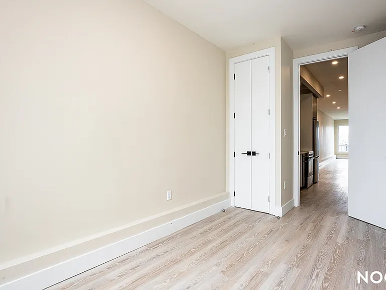 373 Knickerbocker Ave #4R — Photo 8