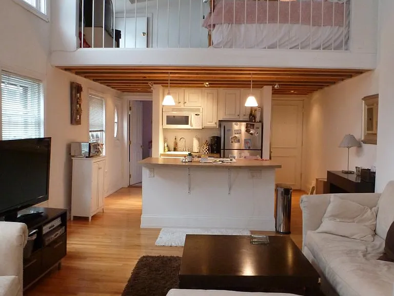 1518 Pine St #3R — Photo 3
