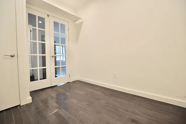Rented by REAL New York | media 25