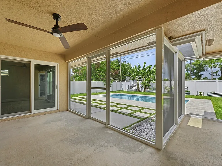 1280 SW Kalevala Dr — Photo 31