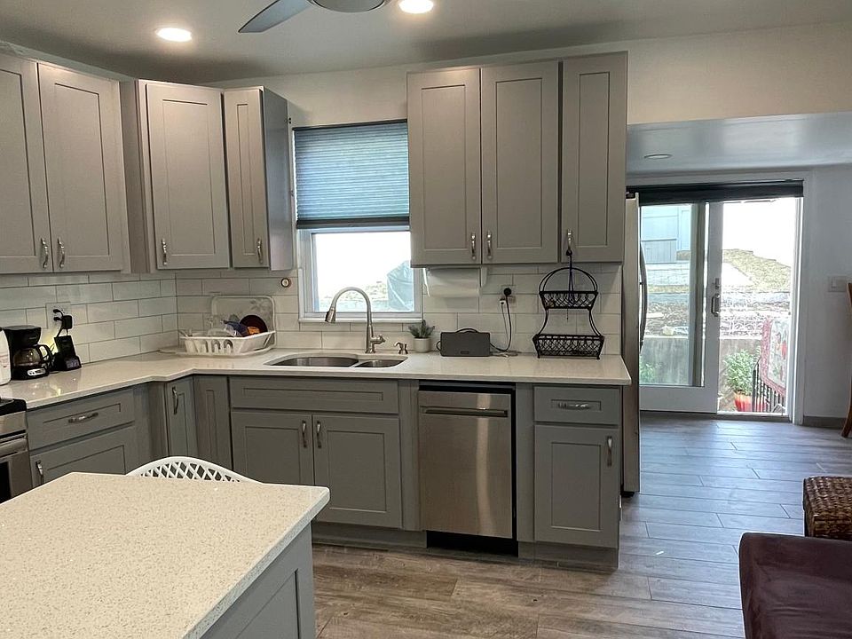 1st image of 419 Jersey St #2