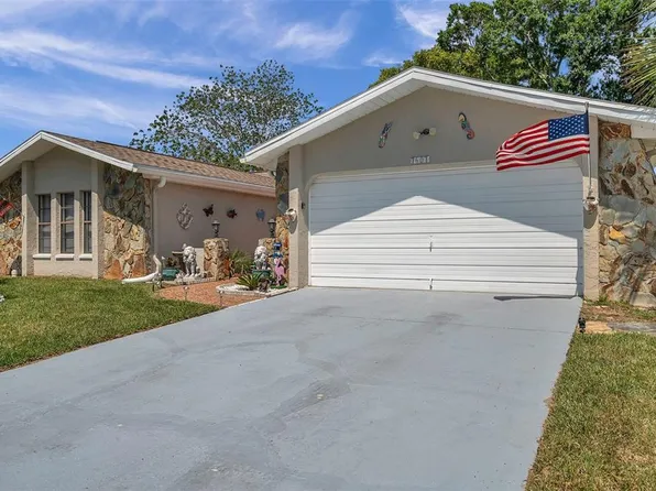 7607 Cypress Knee Dr, Hudson, FL 34667