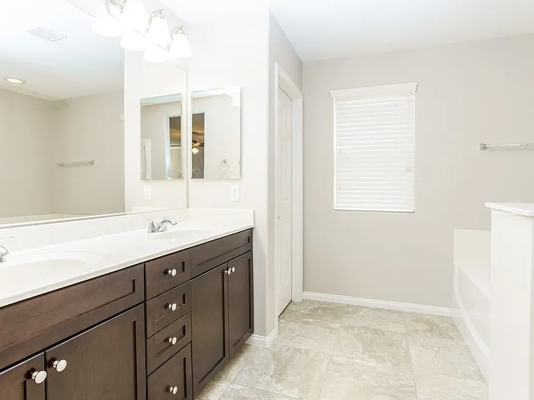 5661 Primrose Peak Ct — Photo 13