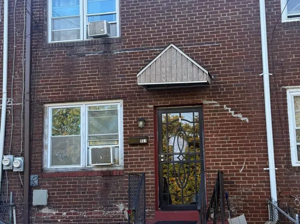 961 N 36th St, Camden, NJ 08105