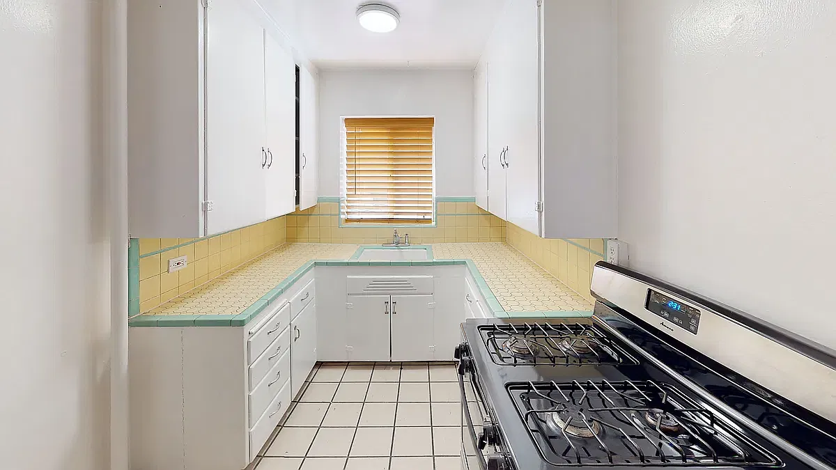 1 bed, 720 sqft, $940 — Photo 1