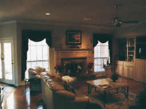 2nd image of 1650 Plummer Dr