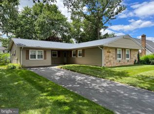 12201 Rockledge Dr, Bowie, MD 20715