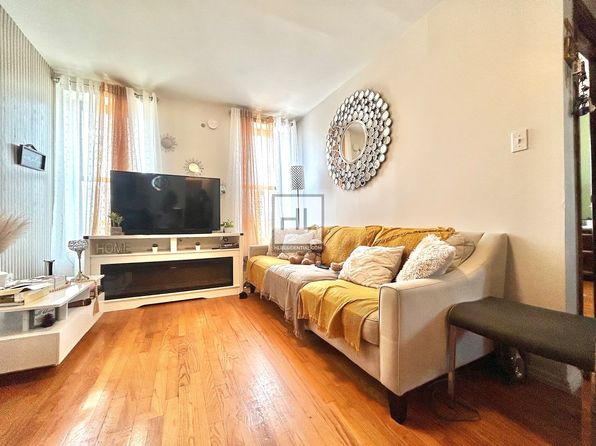 707 Henry St APT 4F