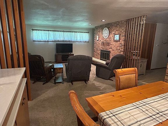 5th image of 407 Cypress St