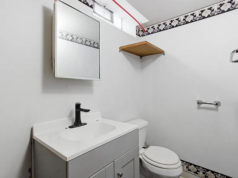 7044 Hudson Ave — Photo 13