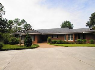235 Page Rd, Ellabell, GA 31308