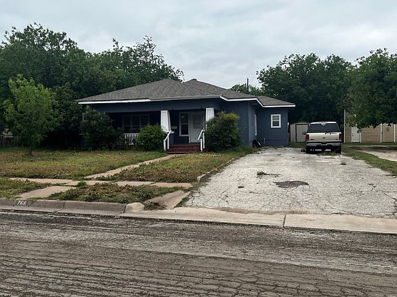 2nd image of 766 Peach St