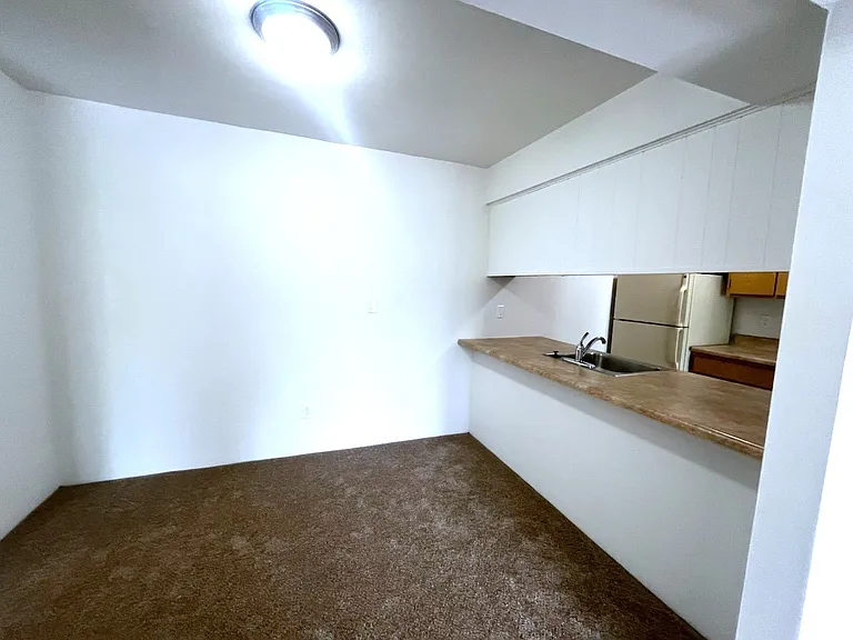 Charter Oaks Apartments — Photo 173