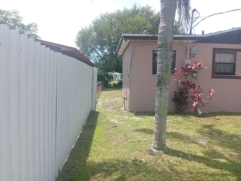 1630 NW 153rd St — Photo 9