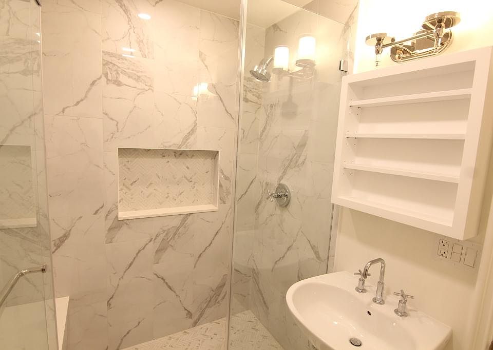 1st image of 443 N Sycamore Ave APT 104