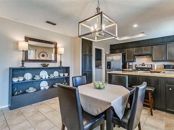 5th image of 1025 Timberline Dr