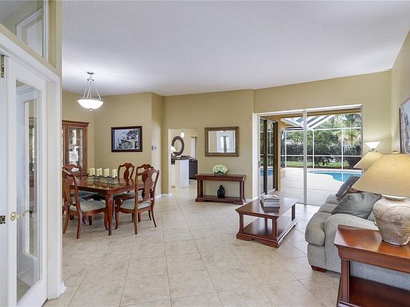 5th image of 4813 Londonderry Dr