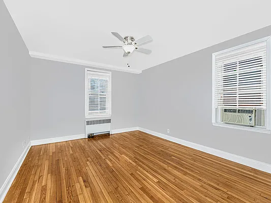 Sold by REMAX Distinguished Homes | media 30