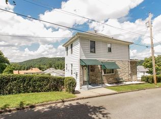 320 Grays Ln, Brownsville, PA