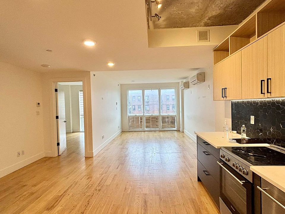 1st image of 200 Linden Blvd #6R