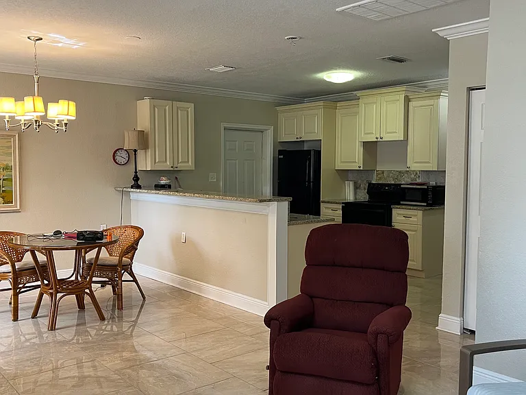 1003 Pennsylvania Ave #1 — Photo 11