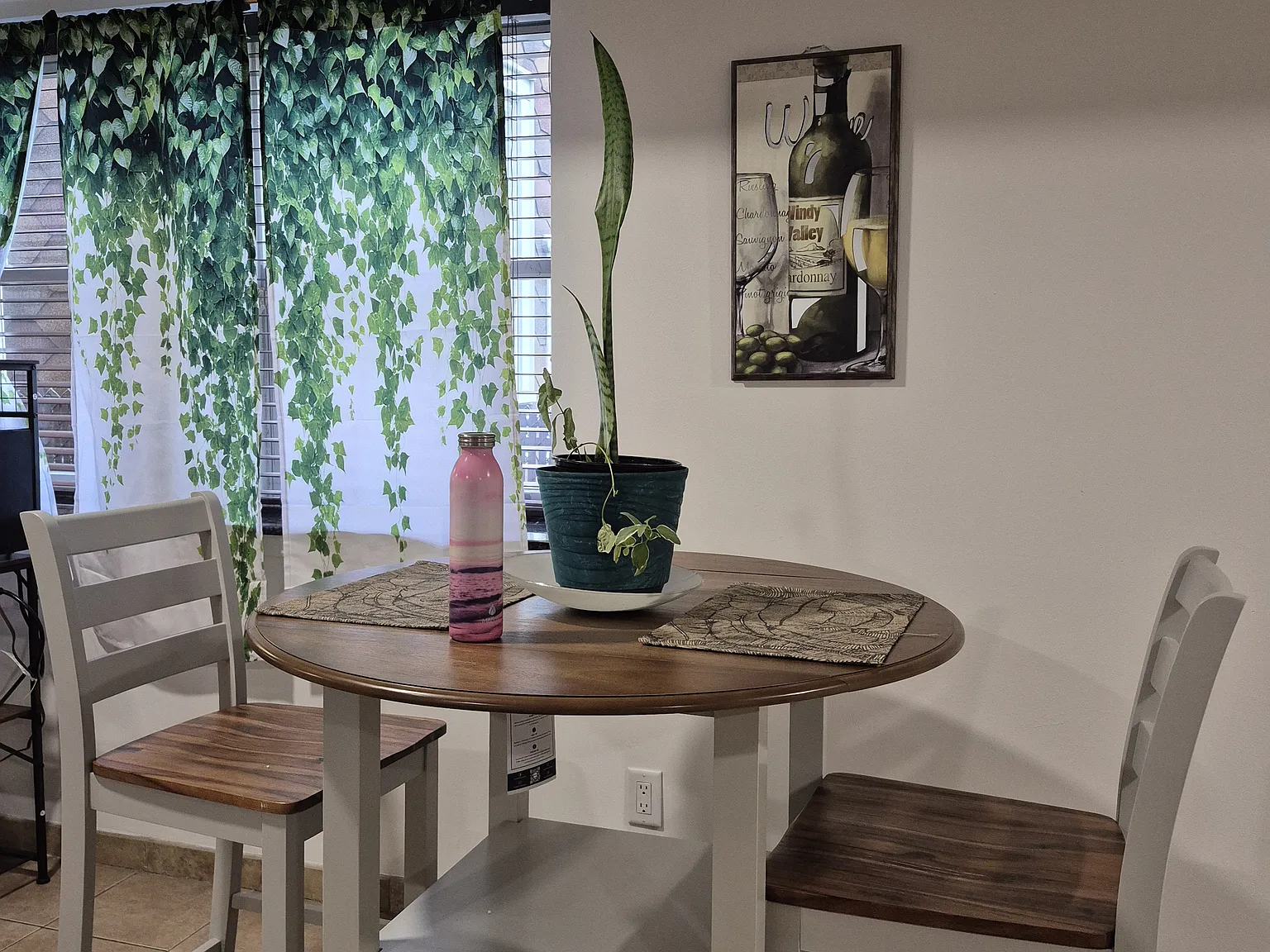 Studio, $1,950 — Photo 4
