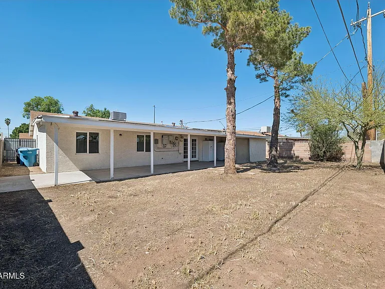 7 S Catalina St — Photo 28