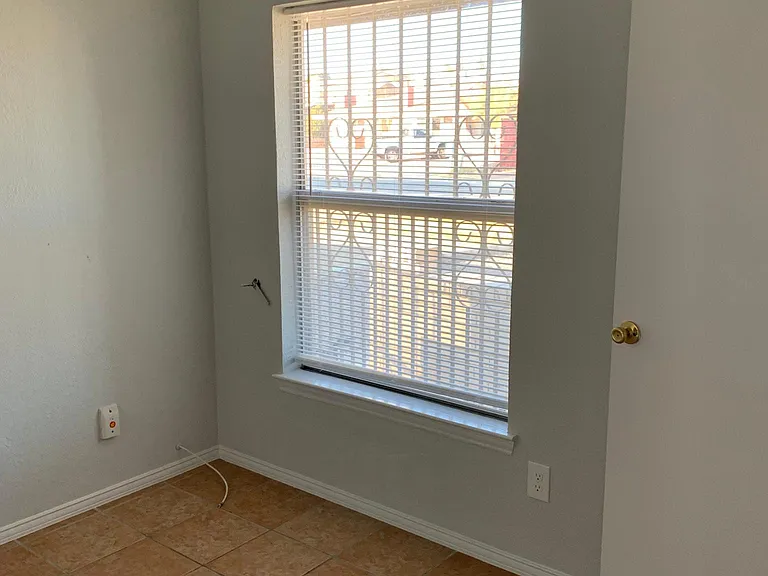 11640 Scott Simpson Dr — Photo 6