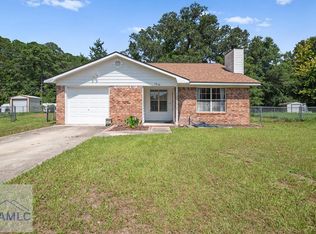 1215 Knotts Dr, Hinesville, GA 31313