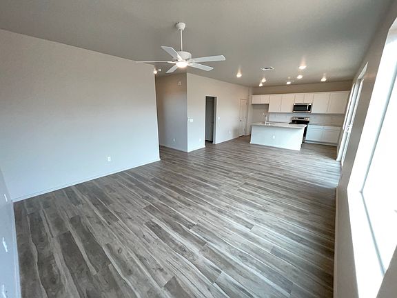 4th image of 4980 Luray