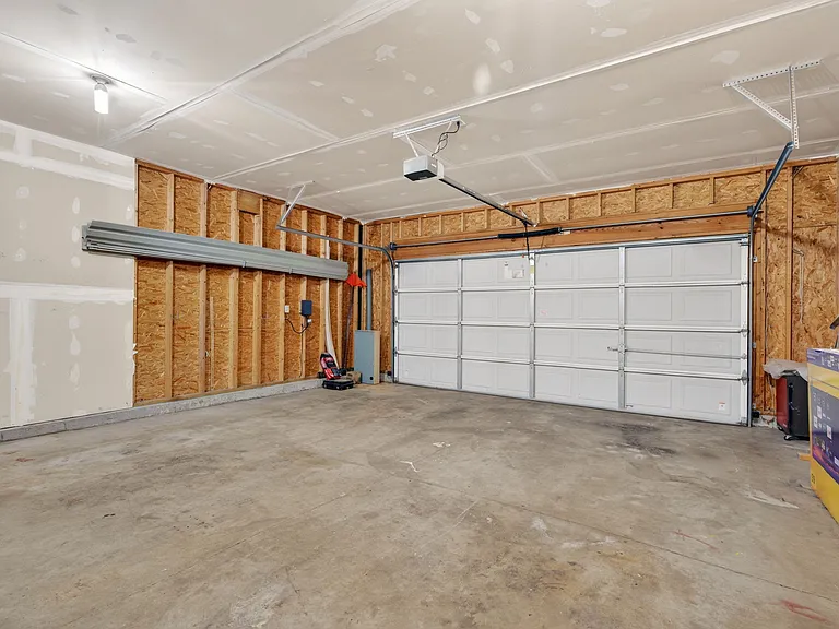 27 Crimson Leaf Ct — Photo 19