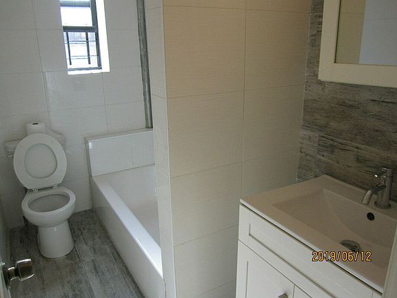 4th image of 107 Van Buren St APT 15