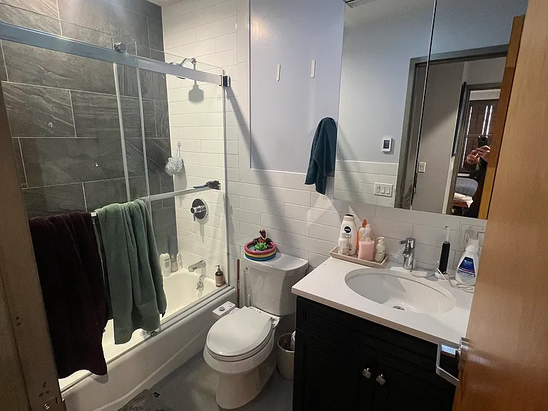 1738 Harman St #2F — Photo 5