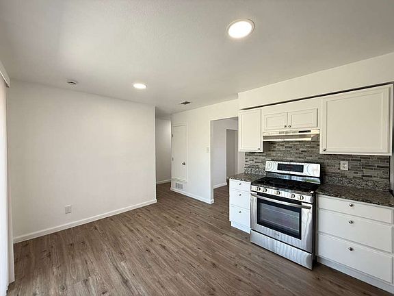 4th image of 5331 Bakersfield St