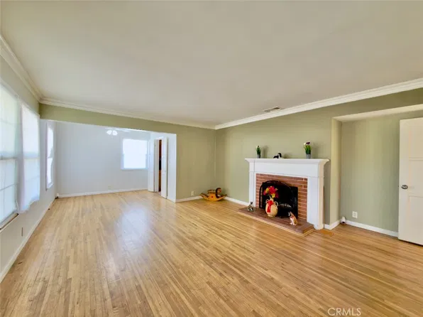 10918 Laurel Canyon Blvd, San Fernando, CA 91340