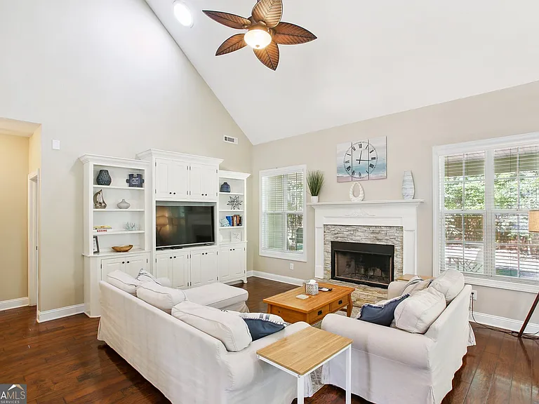 728 Gittings Ave — Photo 7