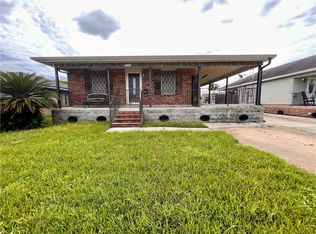 1633 Dogwood Dr, Harvey, LA 70058