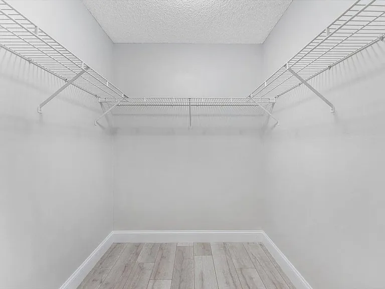 5809 Sun Pointe Cir — Photo 13