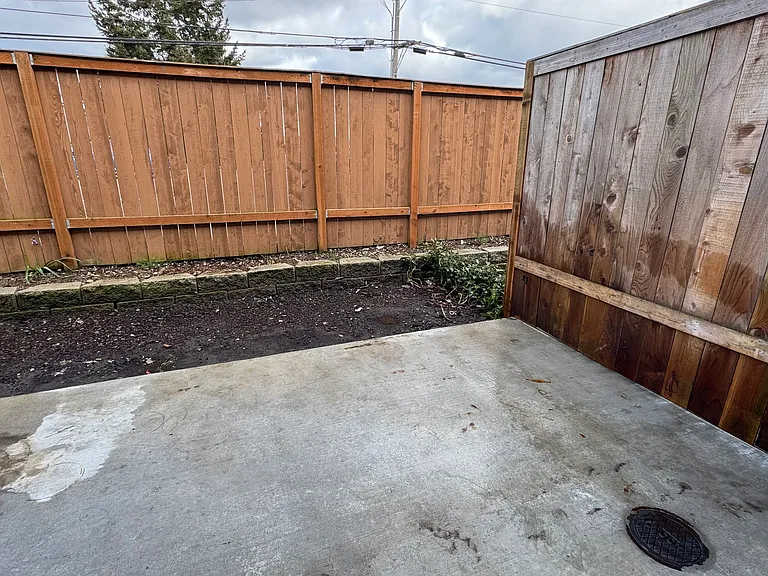 7610 Lakewood Dr W #B — Photo 29