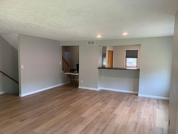 3rd image of 2302 E Winding Brook Ct