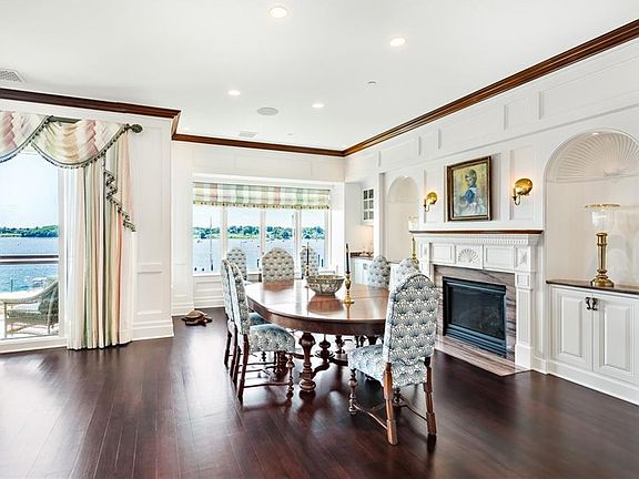 5th image of 341 Thames St Unit 303S