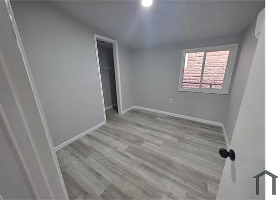 2504 Collier St — Photo 12