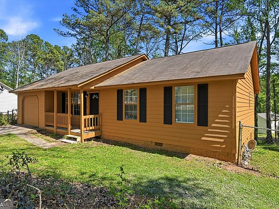 3rd image of 3556 Bomar Rd