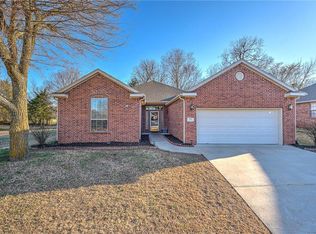 59 E Terry St, Farmington, AR 72730