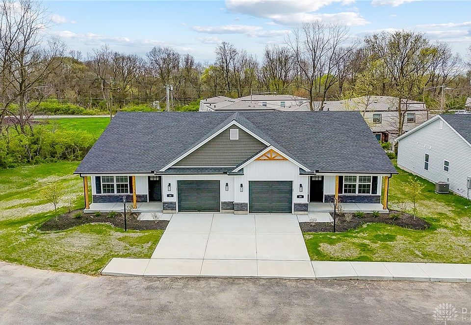 1st image of 20 Timber Creek Dr