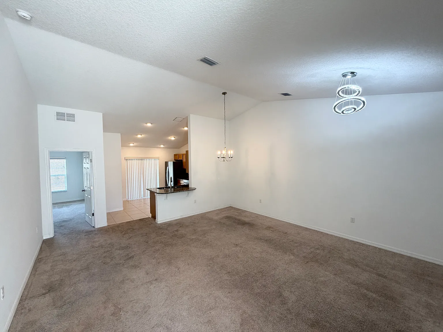10 Rainstone Ln Unit A — Photo 4