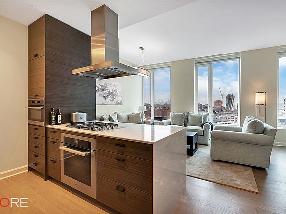 5th image of 530 W 30th St APT 20F