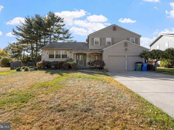 216 Nathaniel Ave, Cherry Hill, NJ 08003